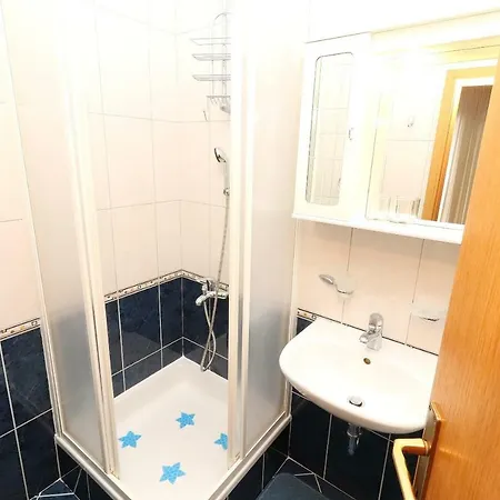 Franica & Pero Lobrovic Slano