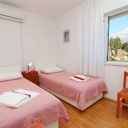 Franica & Pero Lobrovic Gæstehus Slano